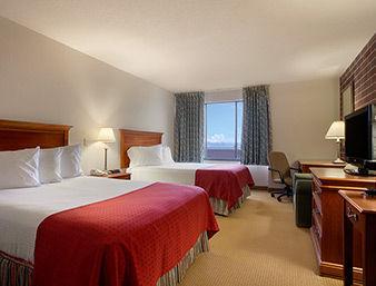 Western Executive Residency & Cedar Falls Hotel 3*