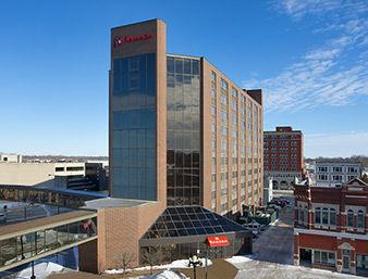 Western Executive Residency & Cedar Falls Hotel Waterloo