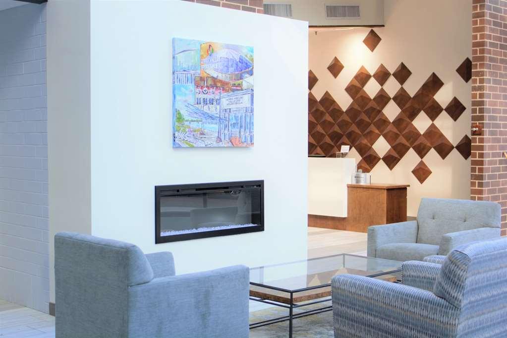 Western Executive Residency & Cedar Falls